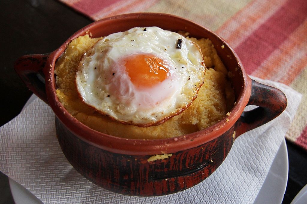A Brief History of Romanian Polenta