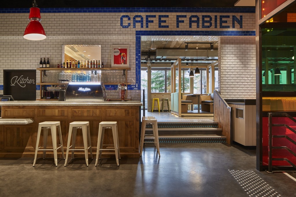 Generator Paris - Cafe Fabien │© Nikolas Koenig, Courtesy of Generator Paris