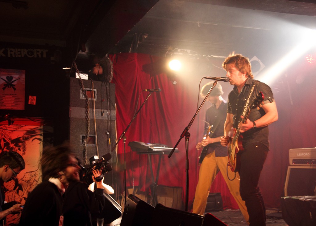https://www.flickr.com/photos/kpra1/6088084503/in/photolist-agZ2qc-aUCEfZ-4SZiKu-7SzFTA-bBpP5s-3bodDX-bQju1r-9LHEMC-3amRkN-bQjumB-a8K7ju-bQjtSK-a8Ged4-9LHErq-bQjtja-45rtvZ-TqL7o-92NZ6B-aUCE8T-9zYxVD-3sDppi-qTs7Gc-aUCGxK-bQju8H-ah2DFq-aUCDsn-btknqb-cGS1HS-6zphdR-92S6sS-3sDxTc-TqEms-hQRrYd-45rRFP-4geZcr-6Dn7Te-43WuX9-AjAqdF-a12hUQ-aUCCwx-45rtvx-7Z7bKq-45TJw8-9PVwTc-aUCDkD-bGf5dn-TqL7w-oNKM7s-dCZn2S-kenPu1
