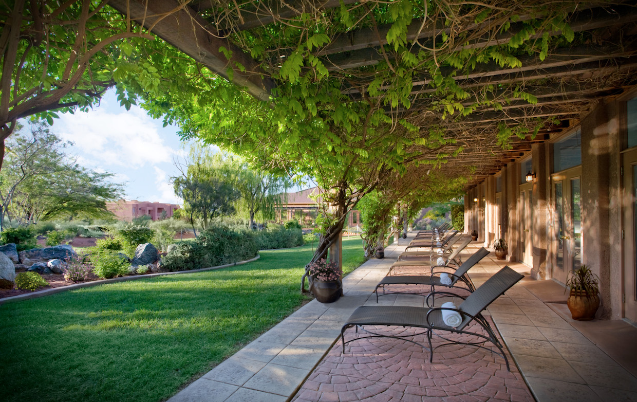 Lounge Chairs | Courtesy of Red Mountain Resort