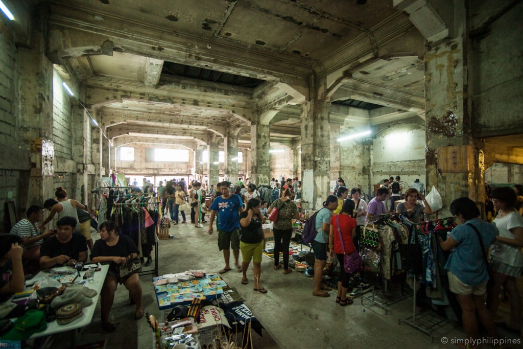 Market at First United Building | © Fred Wissink