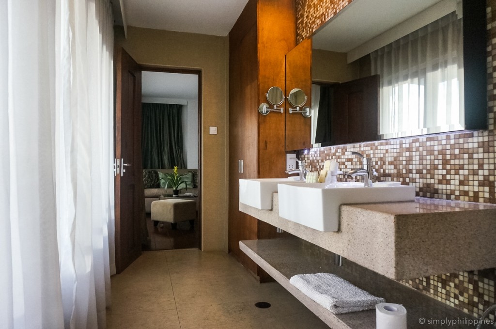 Bathroom at Cocoon Boutique Hotel | © Esther de la Cruz / SimplyPhilippines