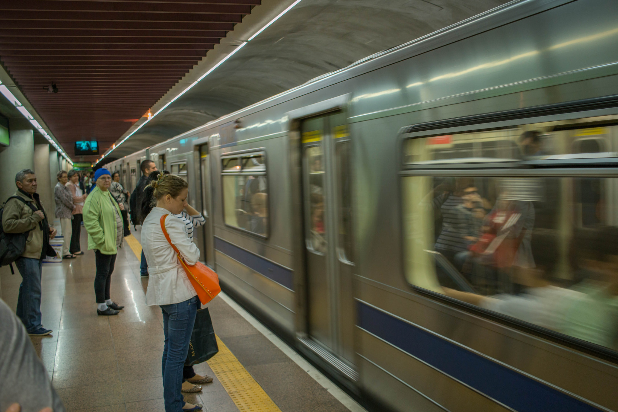 A User's Guide to The São Paulo Public Metro System