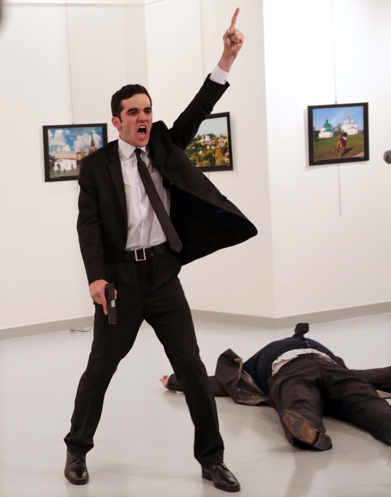 An Assassination in Turkey | © Burhan Ozbilici / 'The Associated Press'