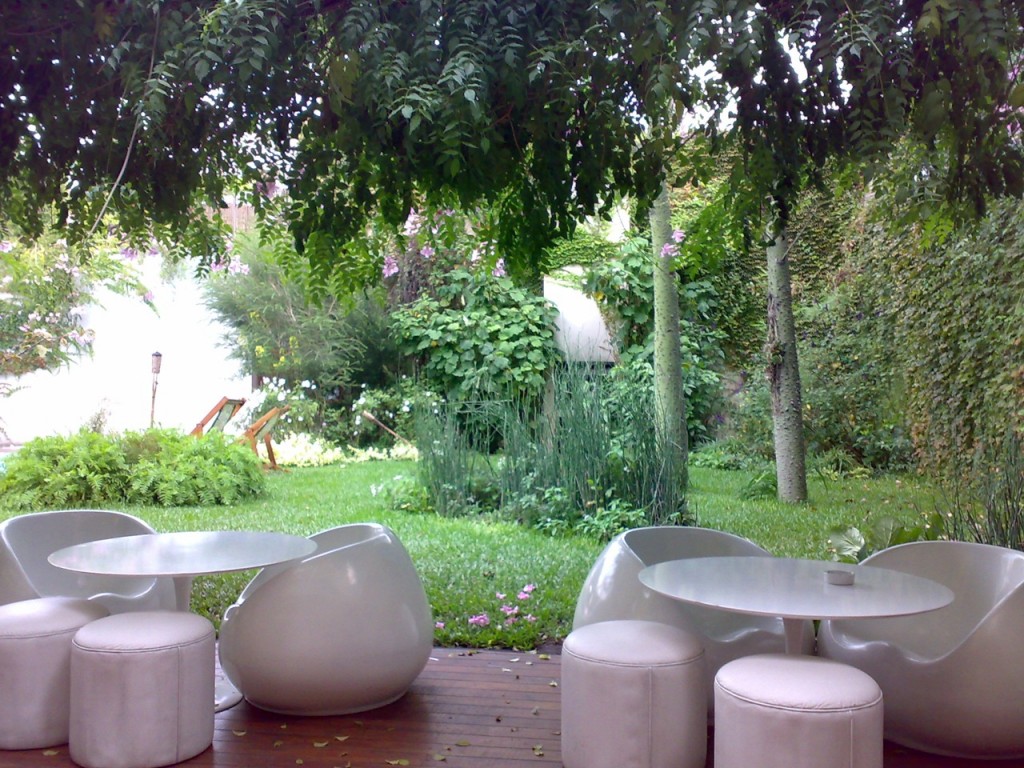 The garden at Home Hotel, Buenos Aires | © operatiecreatie/Flickr