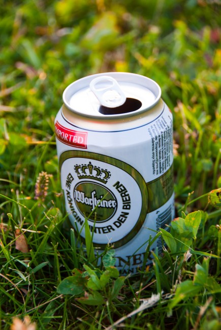Grab a cold one and go to the park | © Jaime Pérez/Flickr