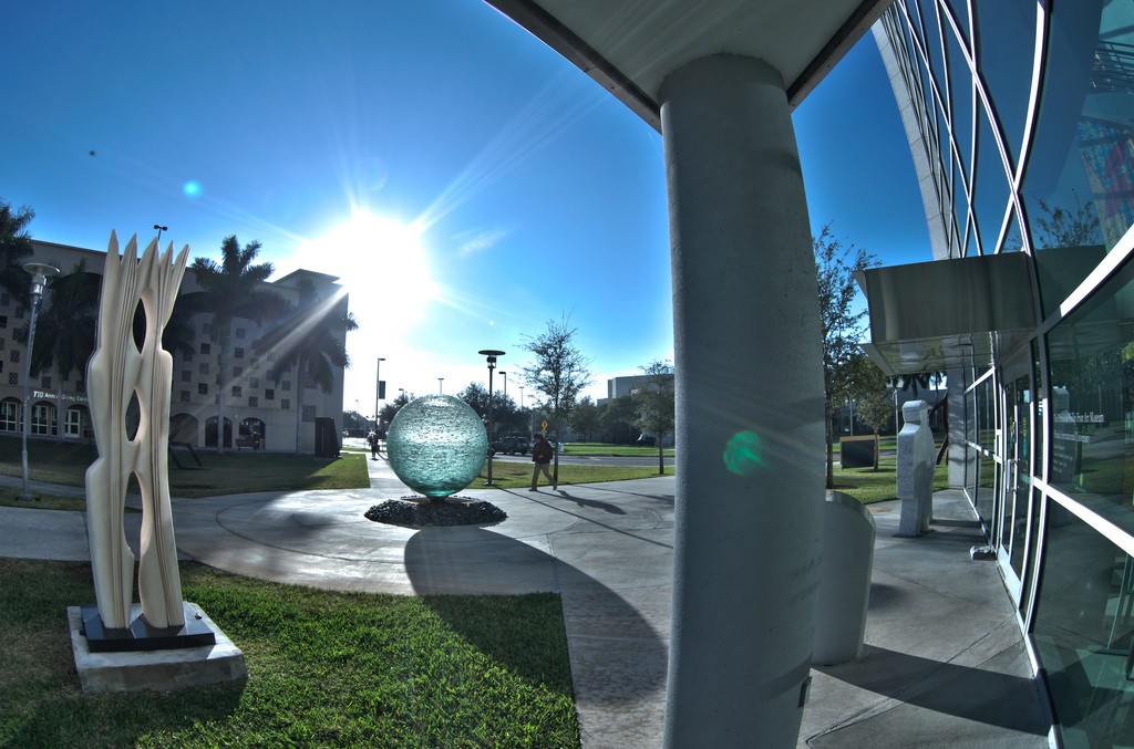 Frost Art Museum | Eduardo Merille/Flickr
