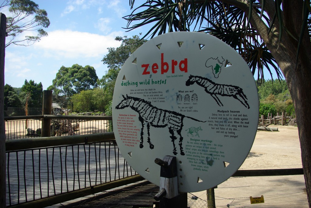 An educational sign at Auckland Zoo | © Samuel Mann/Flickr