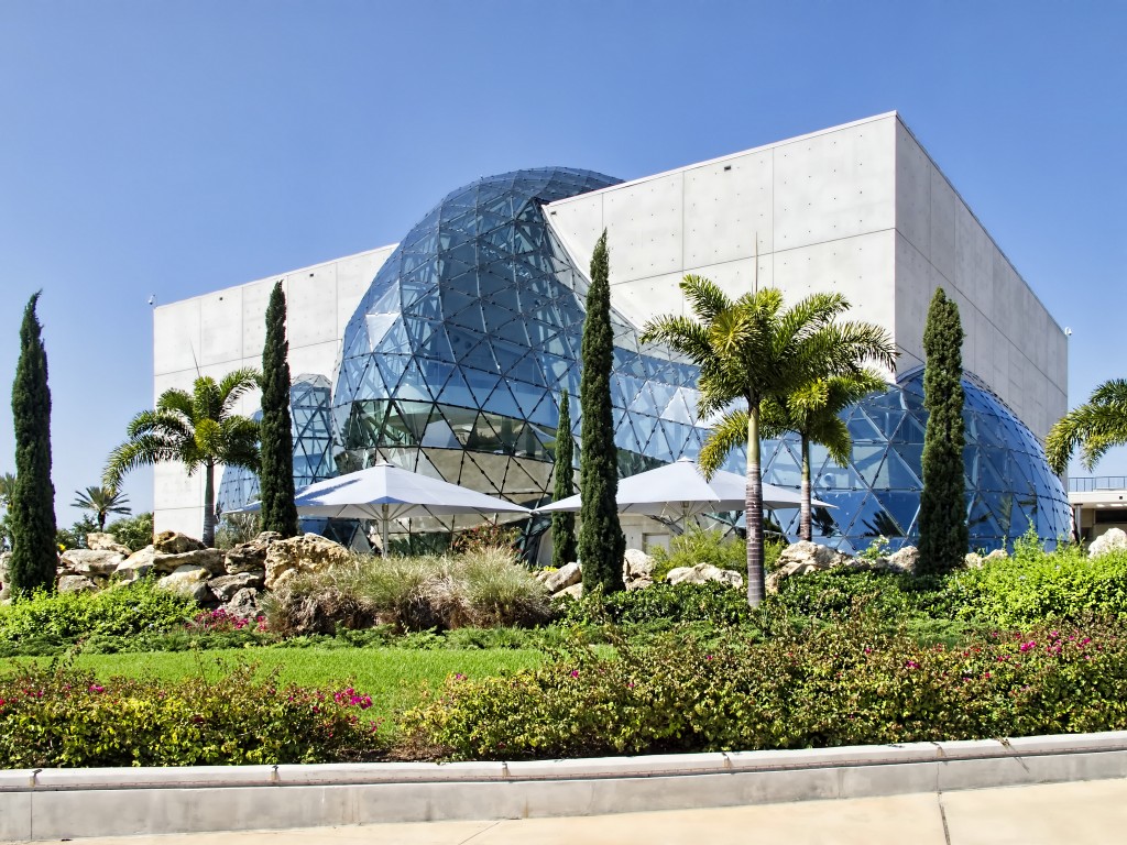 The back of the Salvador Dalí Museum in St. Petersburg, Florida| © Dan Lundberg/Flickr
