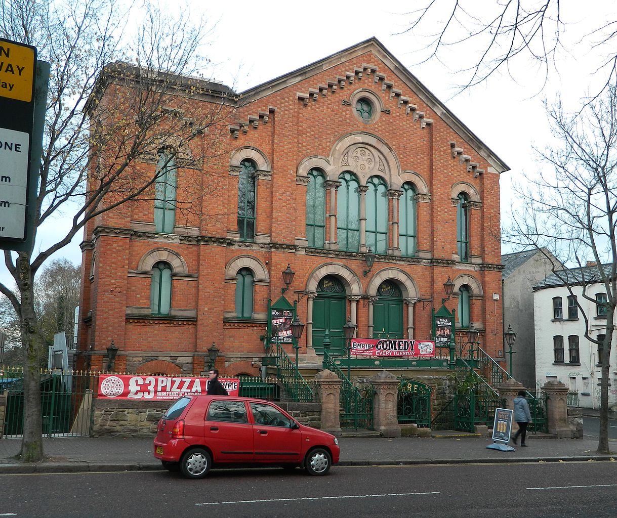 Best Bars With Live Music in Belfast