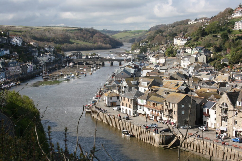Looe © Graham Hogg / Wikimedia