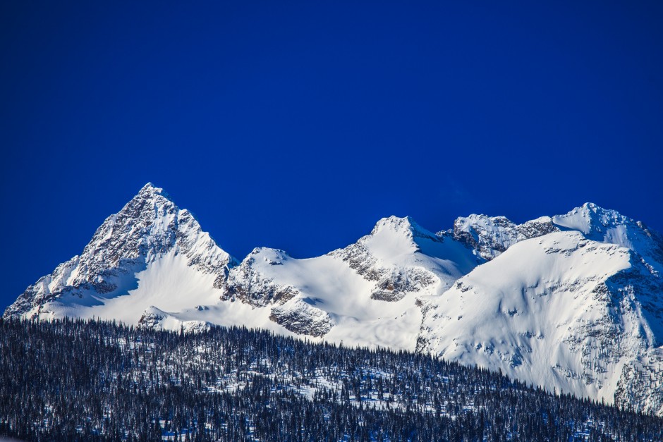 The picturesque Monashee Mountain Range