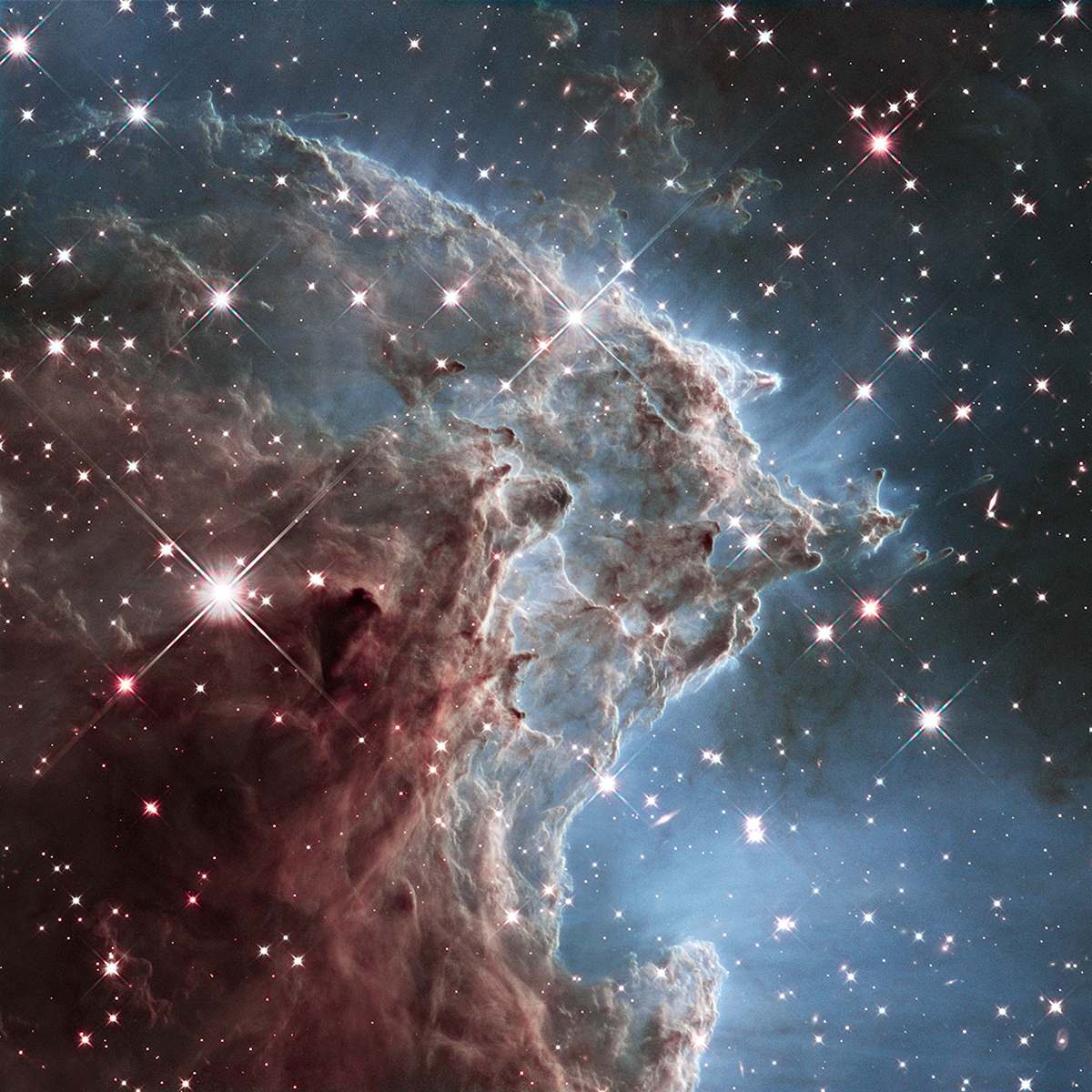 Portrait of a roiling region of star birth | © NASA, ESA, and the Hubble Heritage Team (STScI/AURA)