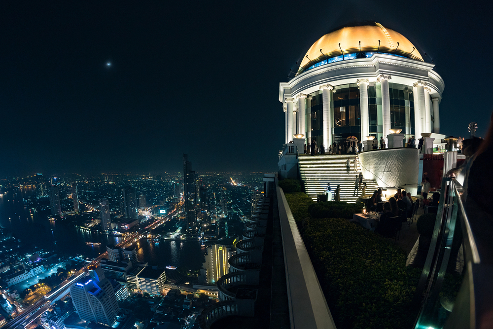 Panoramic view over Bangkok skyline from the Scirocco Sky Bar| © pio3/Shutterstock