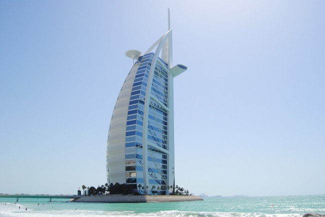 The Burj Al Arab | Pixabay http://maxpixel.freegreatpicture.com/Uae-Burj-Al-Arab-Sailing-A-Ship-Dubai-Building-939844