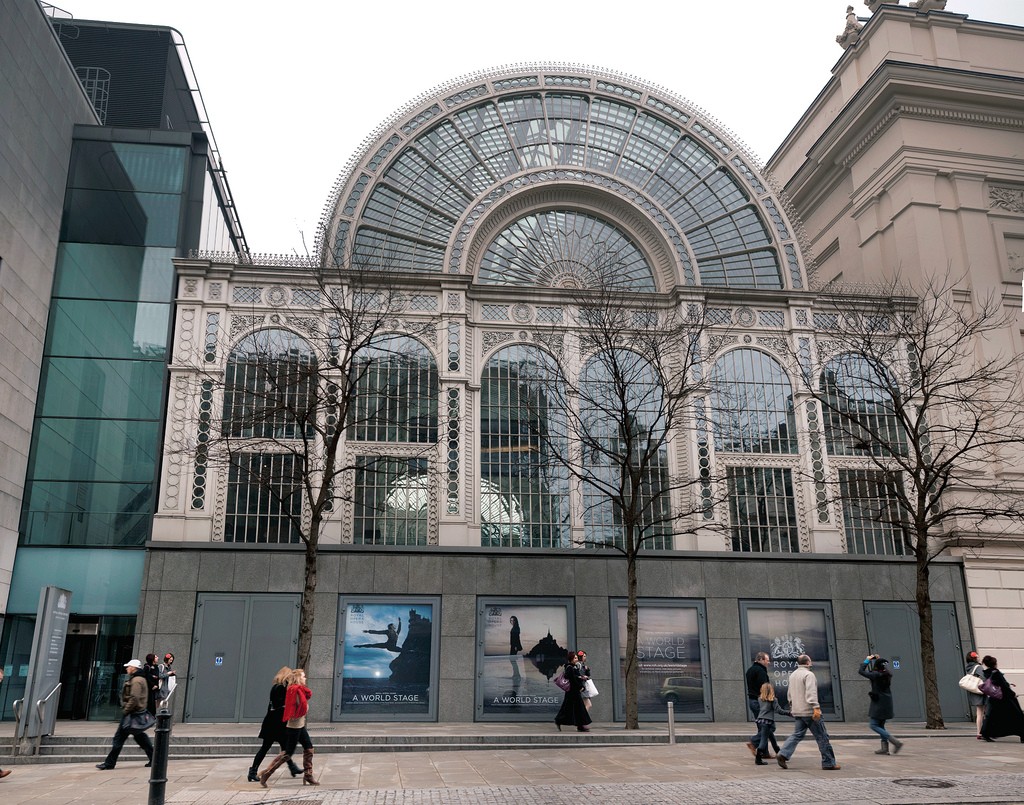 Royal Opera House | © Stu Smith / Flickr