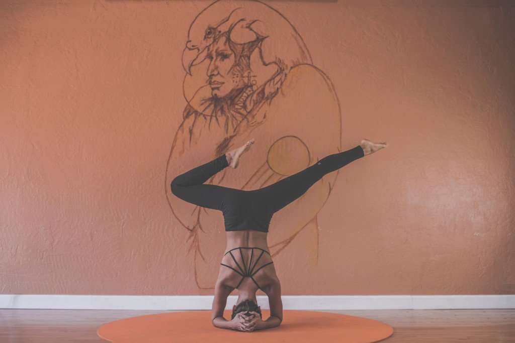 Yoga | © Aral Tasher / unsplash