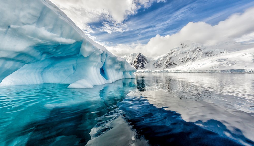 © Jo Crebbin / Shutterstock