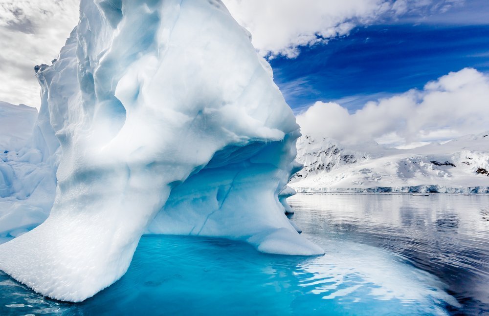 © Jo Crebbin / Shutterstock