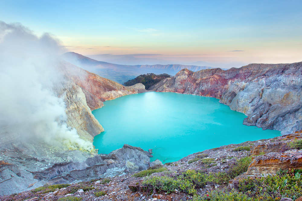 © Alexander Mazurkevich / Shutterstock
