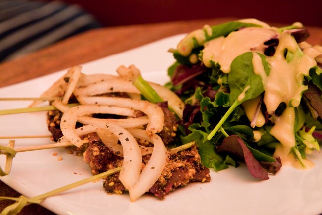Suya is a delicious local dish | © Garrett Ziegler / Flickr