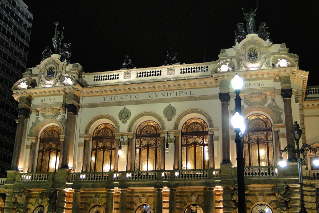 Theatro Municipal © Adam Jones/Flickr