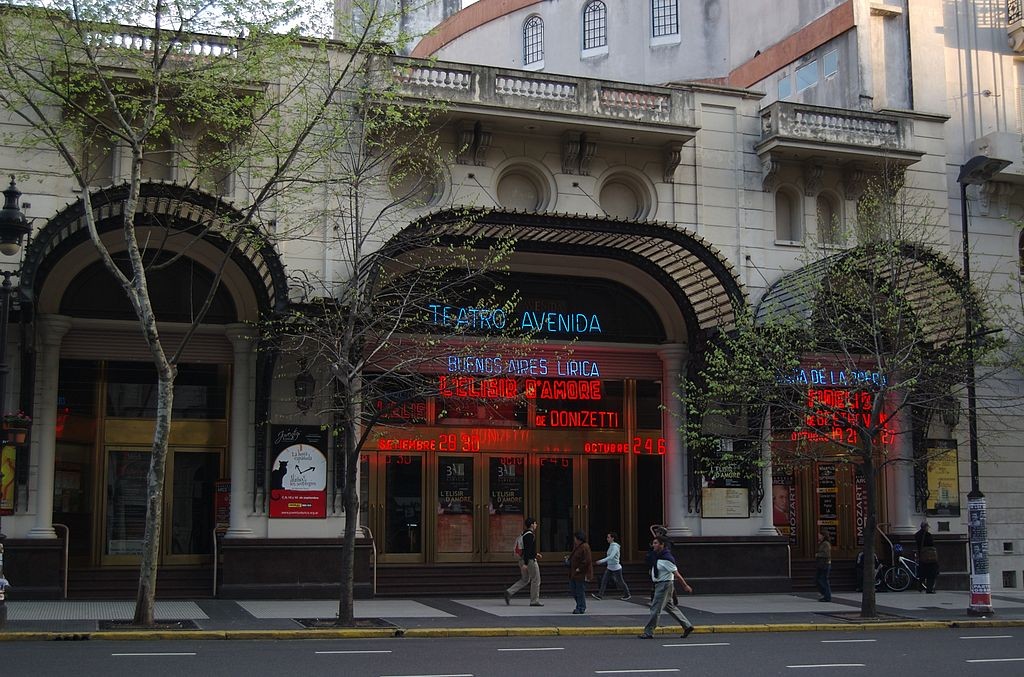 Teatro Avenida | © Beatrice Murch/Wikipedia