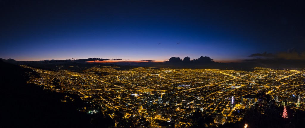 Bogota at Dawn © Fernando Garcia / Flickr