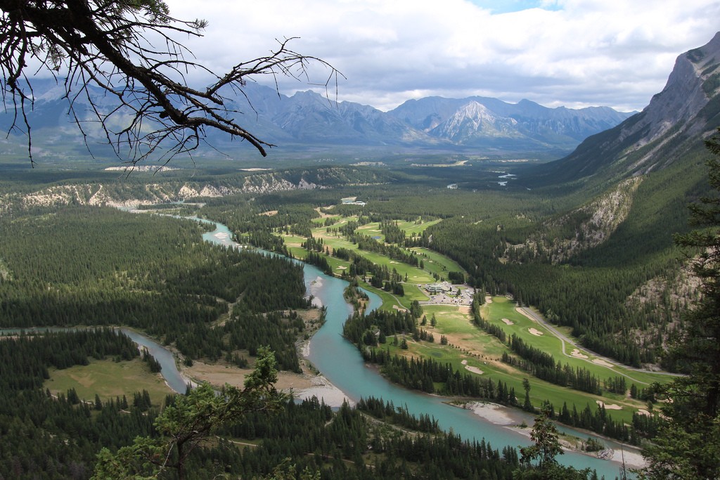 Banff Springs Golf Course from above | © Dave Bloggs007 / Flickr