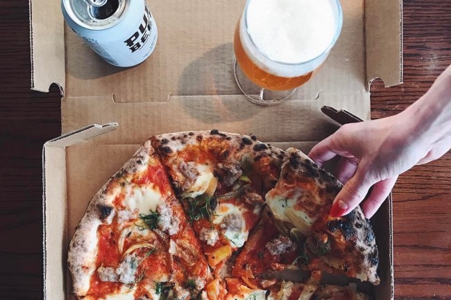 Music That Doesn T Need Wifi >> 11 Incredible American Pizza Joints You Need to Eat in ... Music That Doesn T Need Wifi >> 11 Incredible American Pizza Joints You Need to Eat in ...