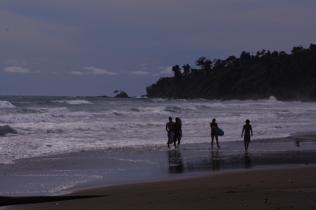 Surfers in El Valle Choco, Colombia © Tio Tigre / Flickr