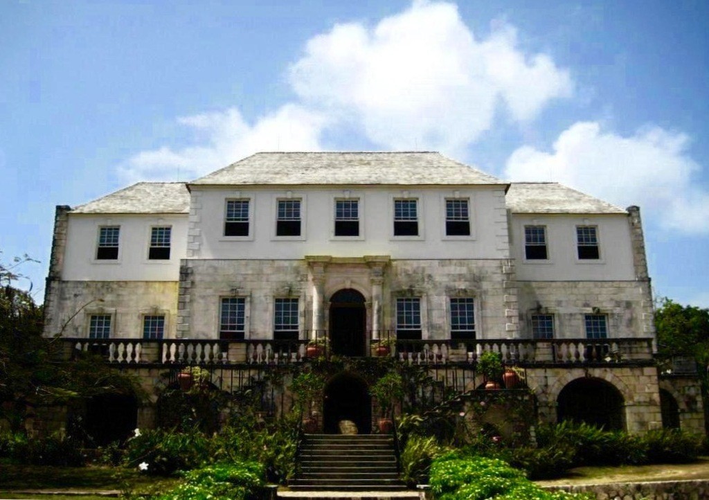 Rose Hall, the estate house of a former sugar plantation, in Jamaica | © Urban Walnut/WikiCommons