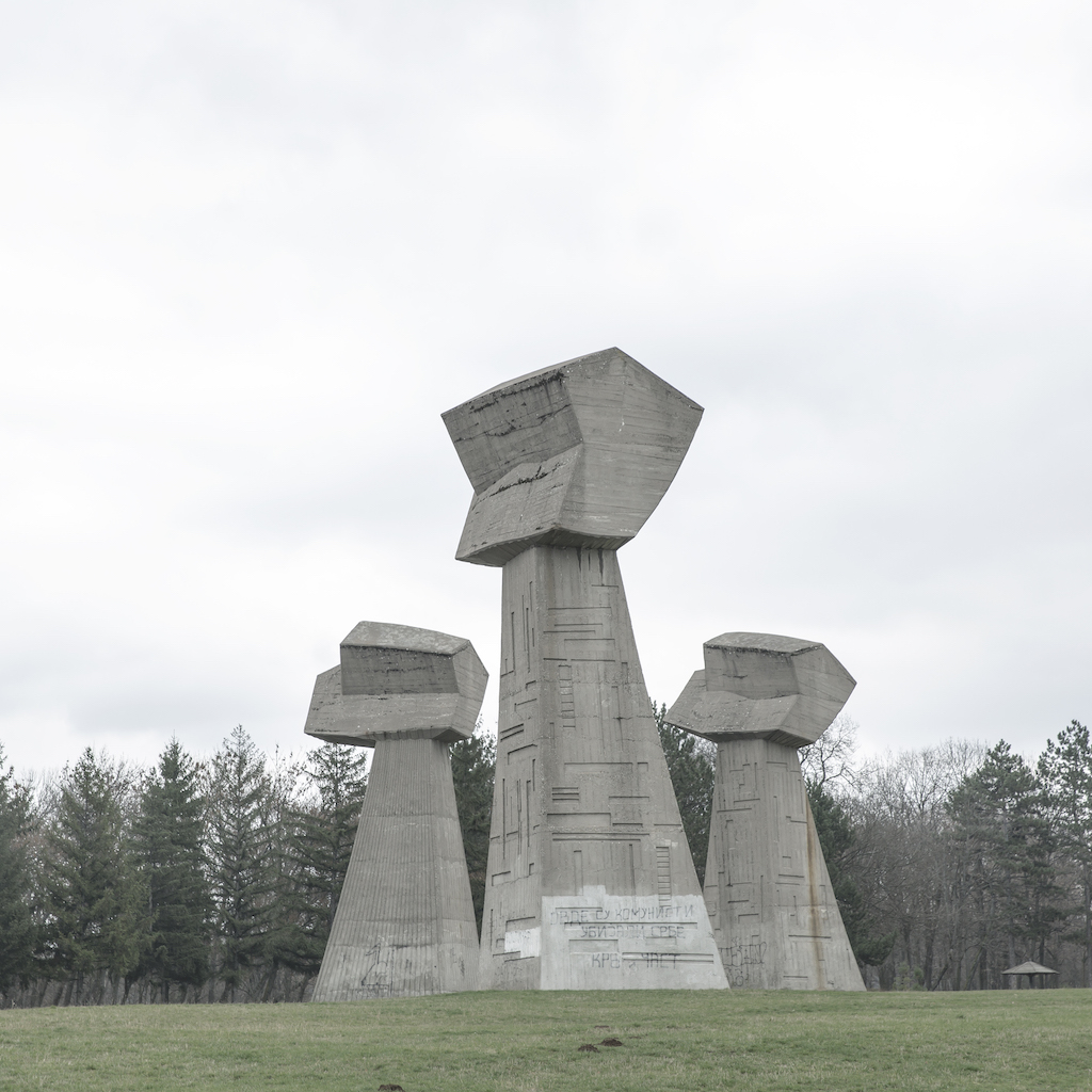 Jovana Mladenovic, Three Fists Monument