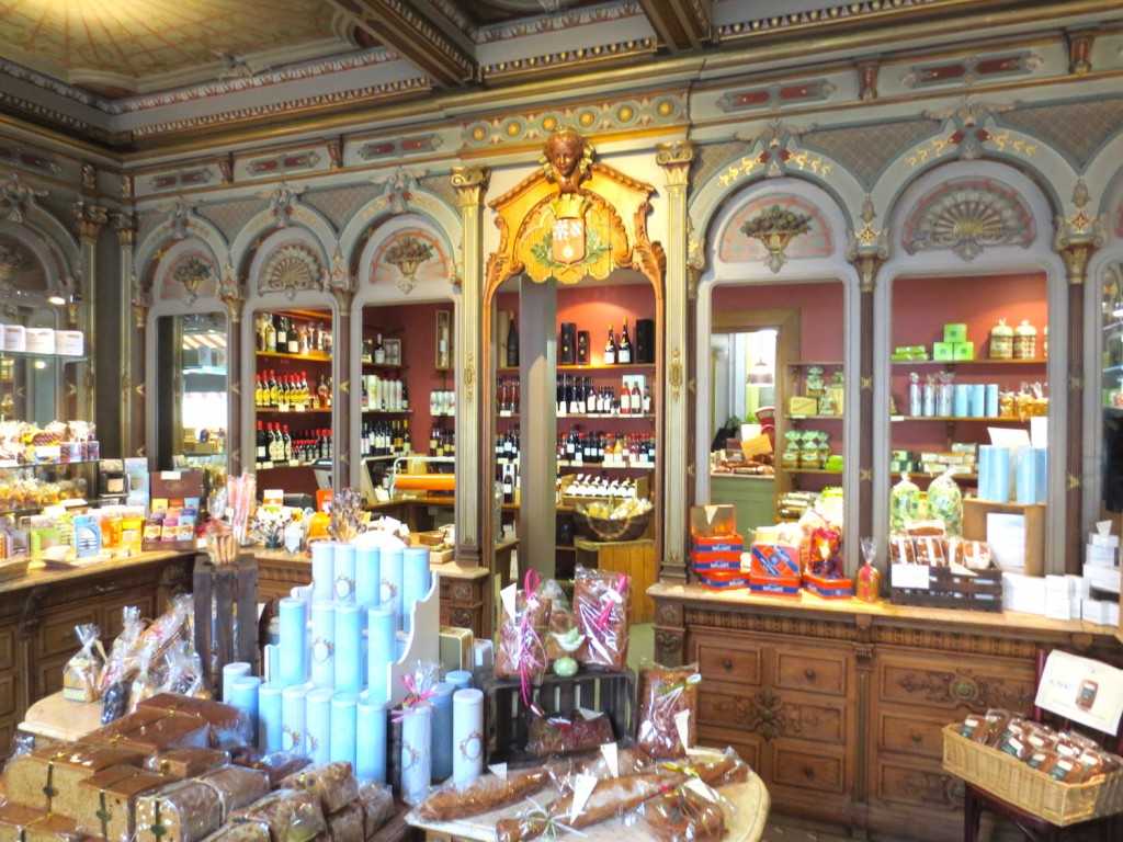 Local institution Mulot et Petitjean ©Arnaud25/Wikicommons