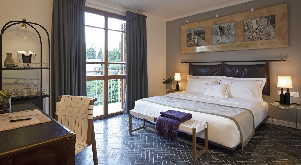 Check out the amazing room at Tel Aviv's Rothschild Hotel | Amir Giron ©, courtesy Rothschild Hotel PR