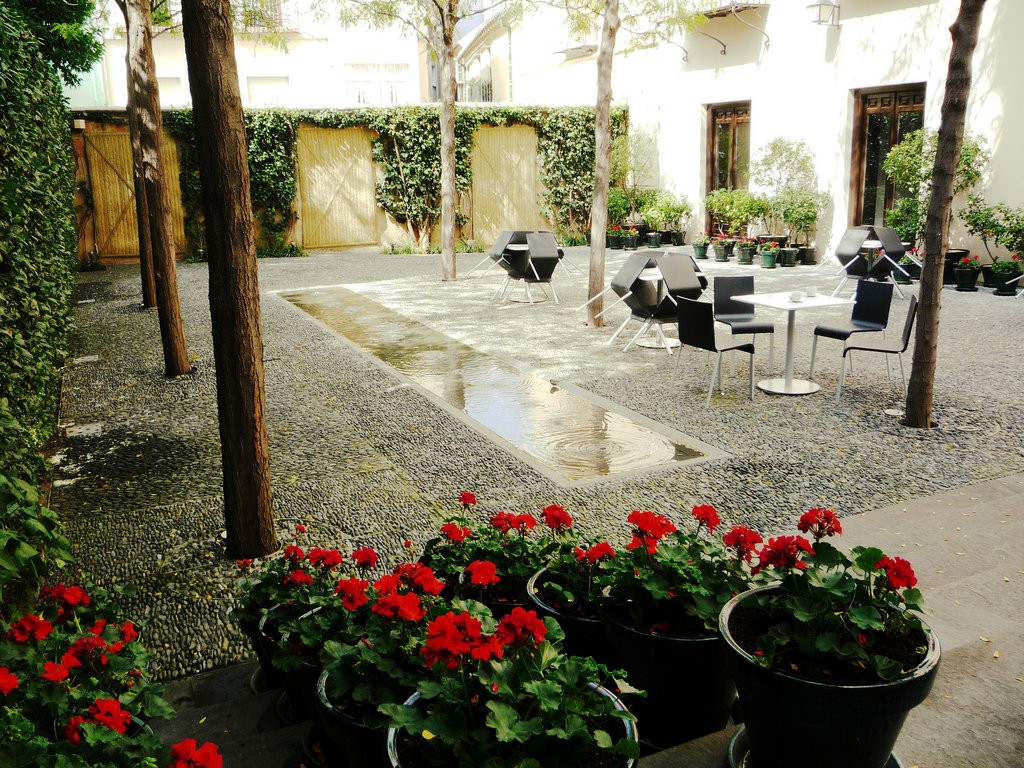 Internal courtyard at Malaga´s Picasso Museum; Martin Haisch, flickr