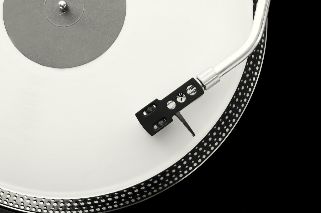 A close up of a turntable