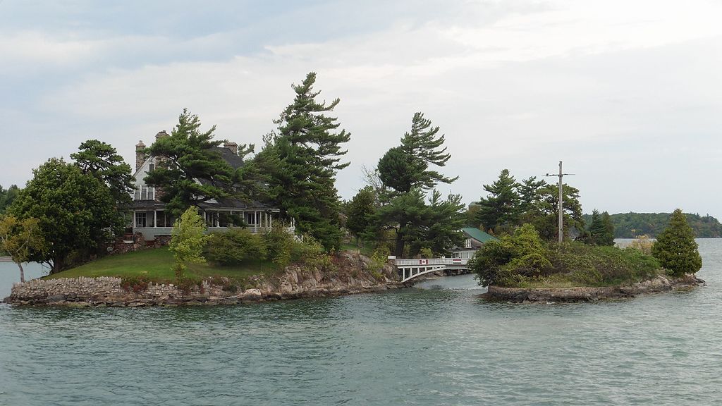 Zavikon Island, among the 1000 Islands in Ontario | © remundo / WikiCommons
