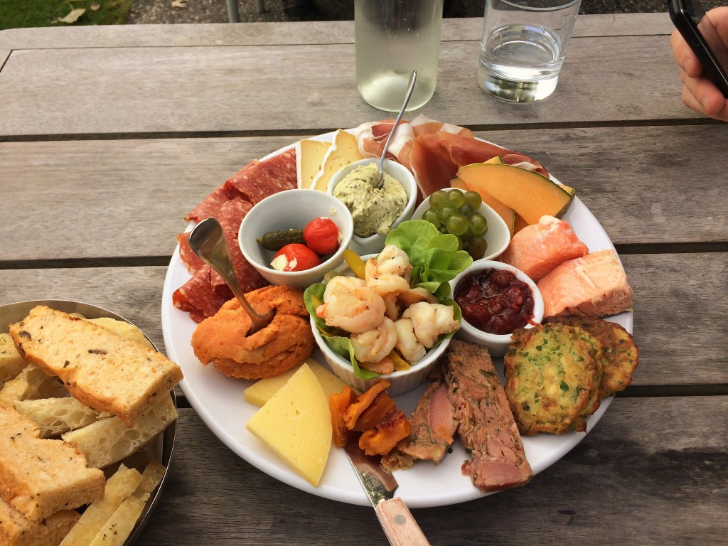 Food platter at Carrick | © David Lynch/Flickr
