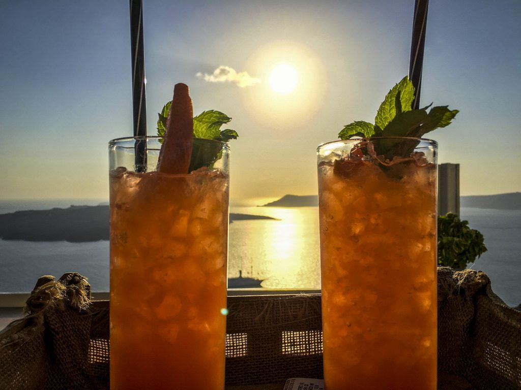 The Best Cocktail Bars in Santorini