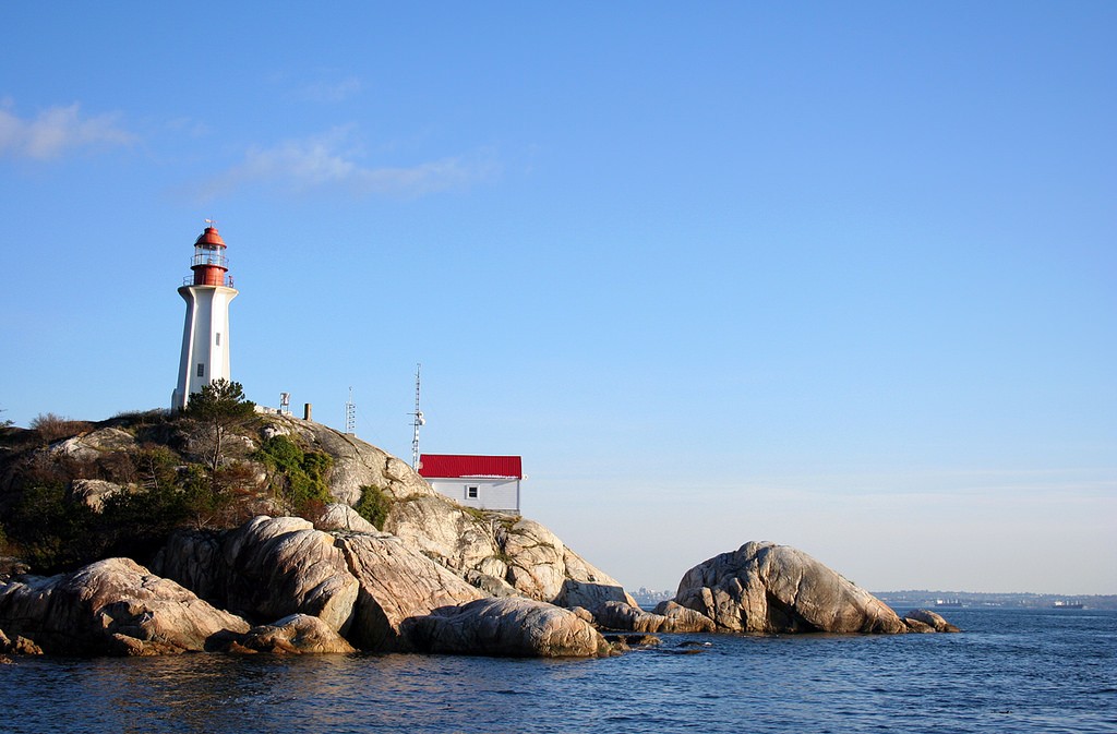 Lighthouse Park | © Lucian Savluc / Flickr