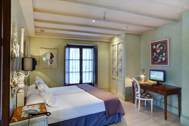 rsz_superior_room