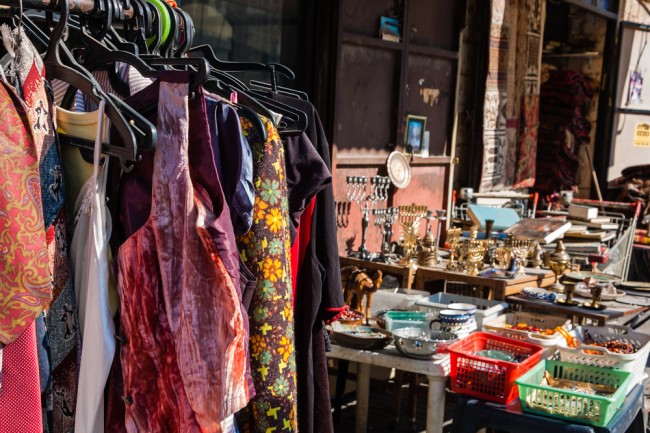 Colourful racks and displays make shopping at Seville's vintage stores irresistible | © Elena Dijour/Shutterstock