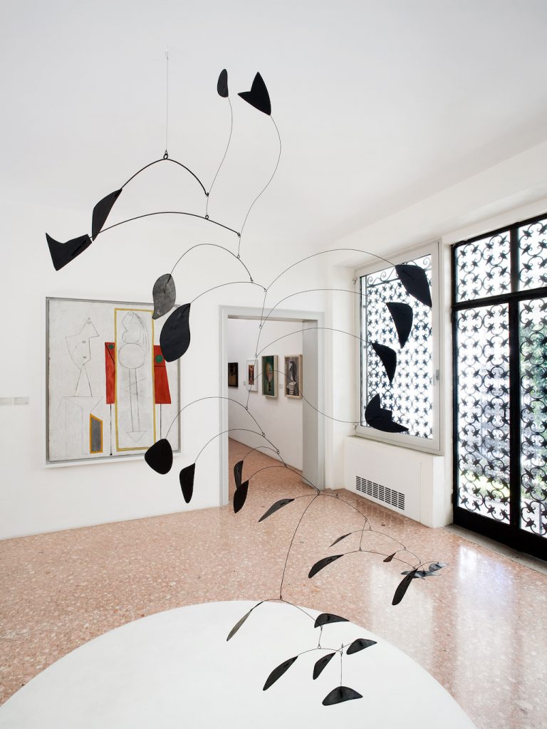 2008 Peggy Guggenheim Collection Venice Sala Calder. © Collezione Peggy Guggenheim, Venezia. Ph. AndreaSarti/CAST1466 © Peggy Guggenheim Collection, Venice. Ph. AndreaSarti/CAST1466 