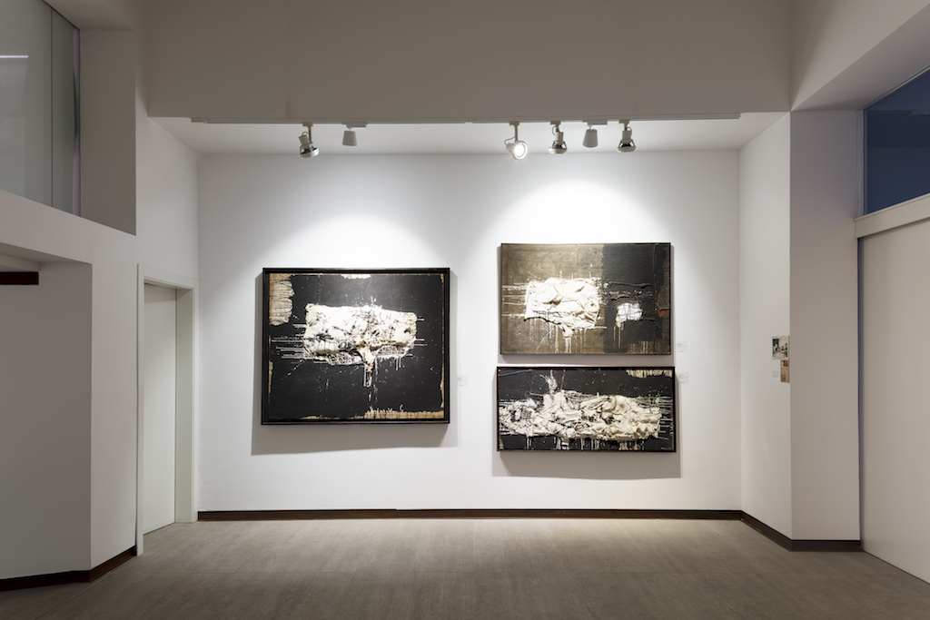 Millares at Galería Mayoral Courtesy of gallery