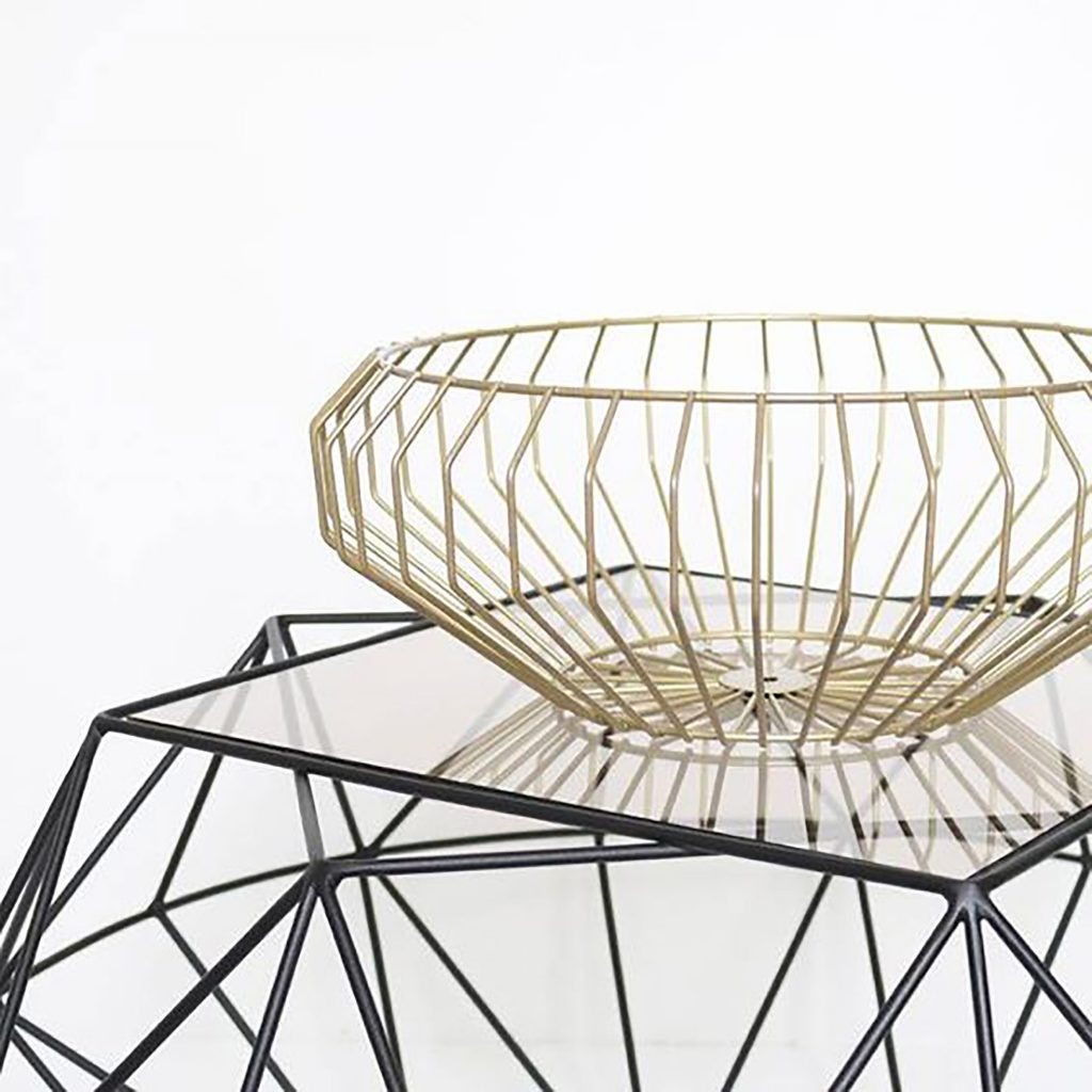 Coffee table and bowl