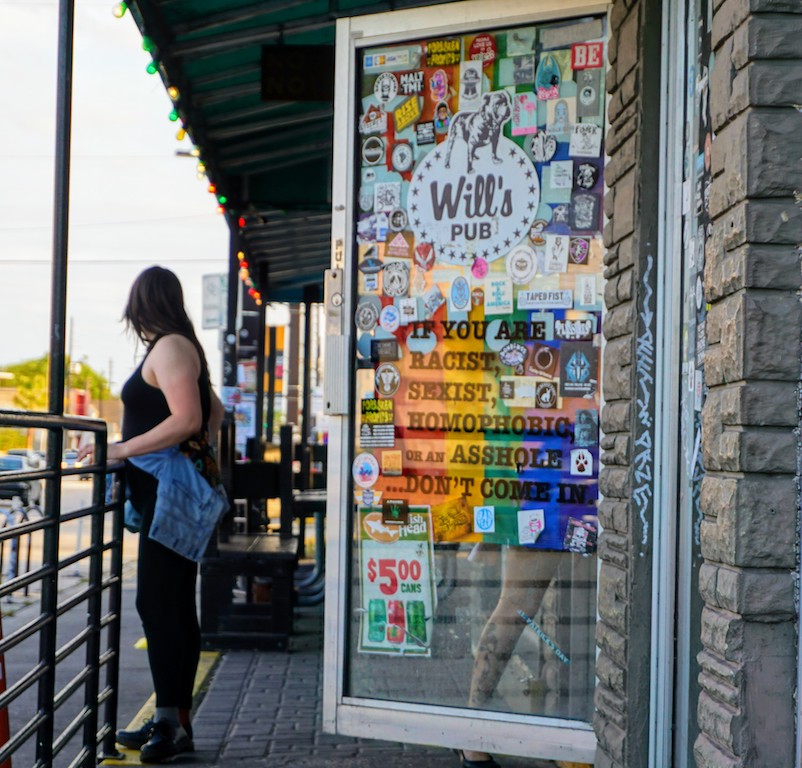 Wills Pub Anti Homophobes || Photo Credit Kelsey Glennon