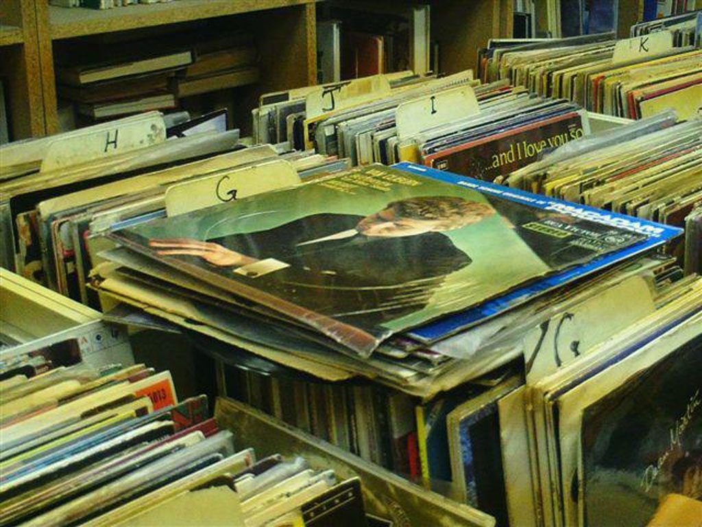 Best vinyl store Collectors Treasury