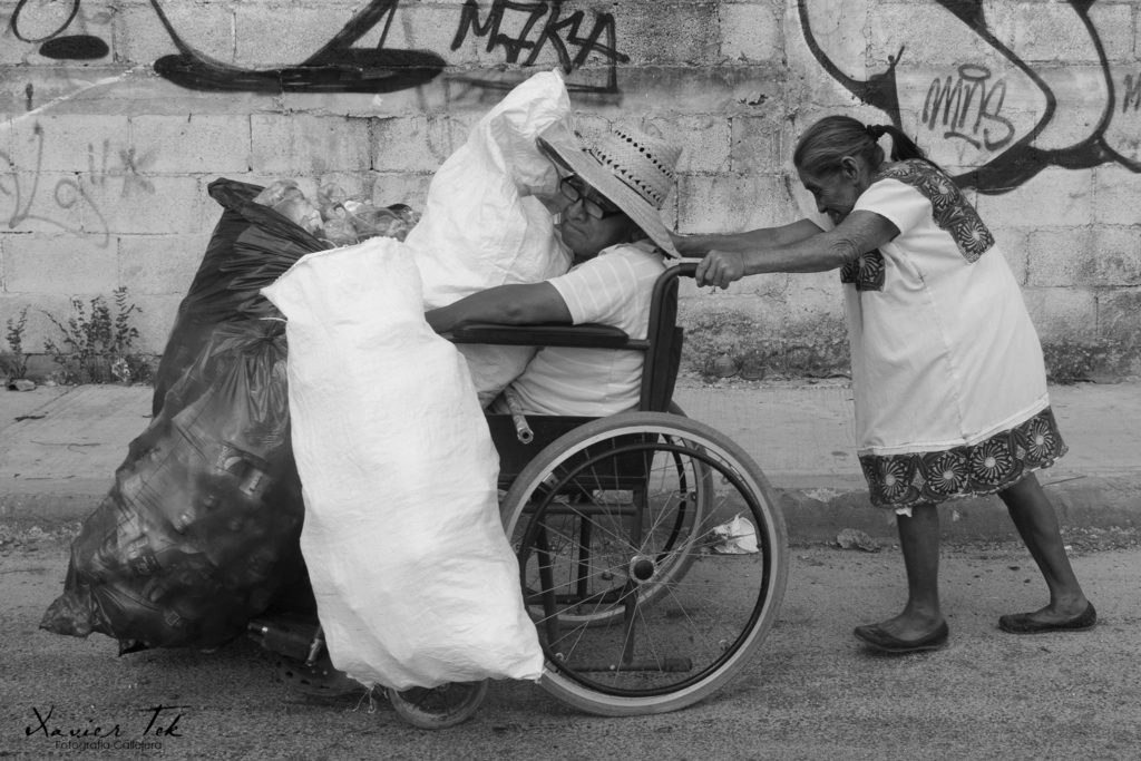 “El amor no es desechable” | Courtesy of Xavier Tek