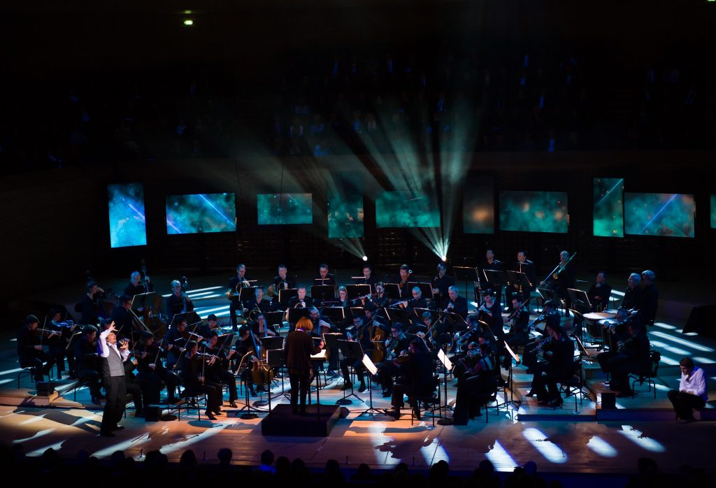 Insula orchestra performing in the Auditorium│ © Julien Benhamou, Courtesy of La Seine Musicale